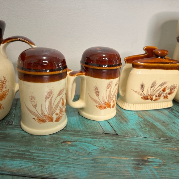 Vintage 70s Stoneware Wheat Pattern 9 Piece Bundle - Picture 4 of 11